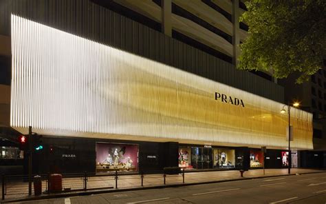 Prada – Harbour City.